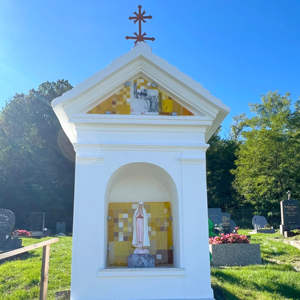 Jabing Kapelle mit Schmelzglas mit Klemmhalter